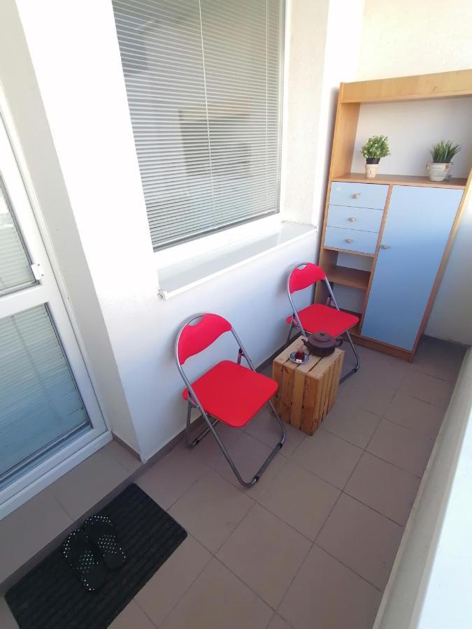Cozy, Bright Room With Free Parking Pressburg Exterior foto